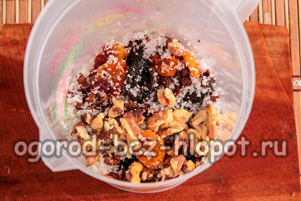 vložte ingrediencie do mixéra