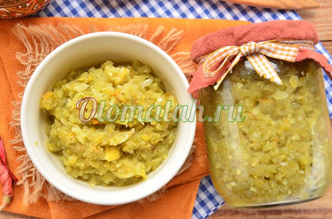 Caviar of green tomatoes