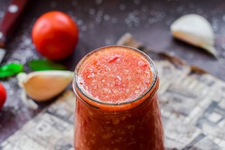 буркан с аджика