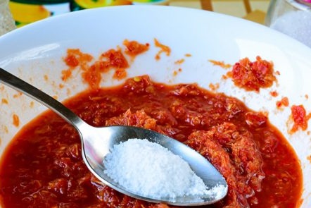 Добавете сол