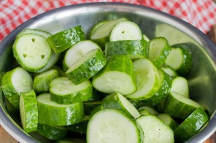 Komkommers in een kom