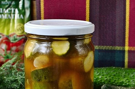 voorgerecht van komkommers voor de winter