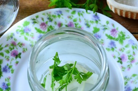 Билки в консервна кутия