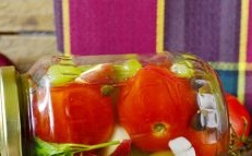 Различни домати с грозде