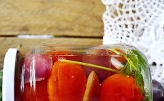 Домати със сливи