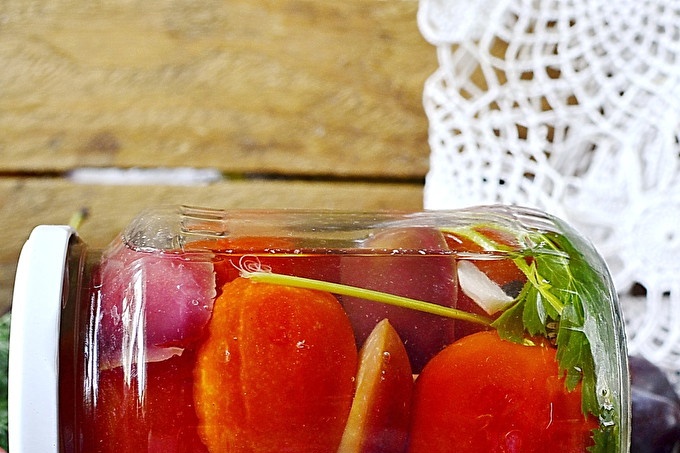 Домати със сливи