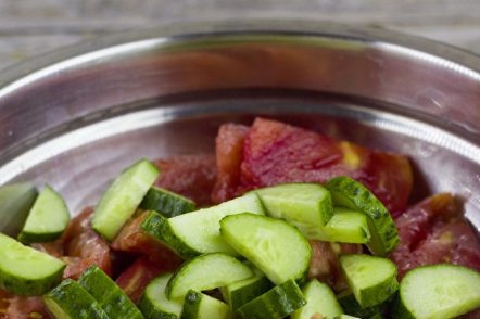 Краставци са парадајзом