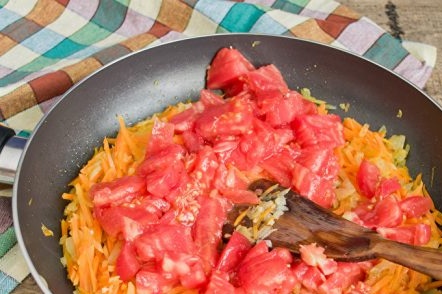 добавяне на домати