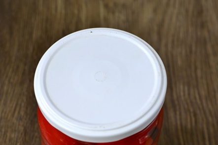 Покрийте с капак