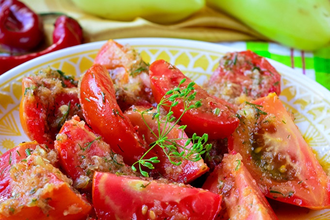 tomatoes with herbs and garlic