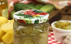 Sliced ​​cucumbers with mustard