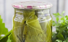 cucumbers in grape leaves
