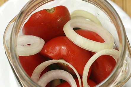 домати в банката