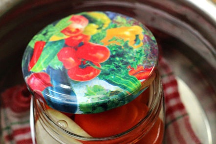 изсипва се в буркана