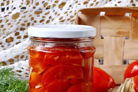 tomàquets escabetxs per a l'hivern