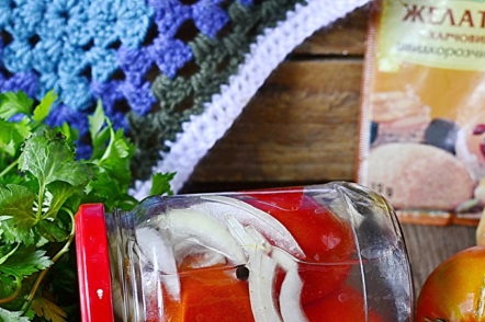 Tomàquets en gelatina per a l'hivern sense esterilització