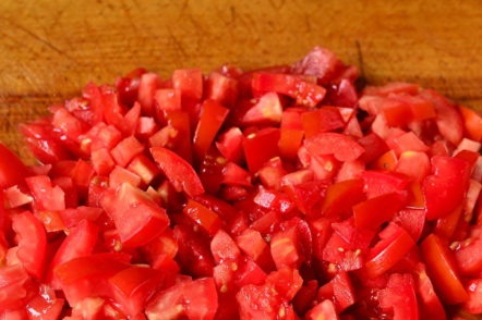 нарязани домати