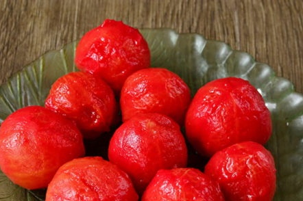 белени домати