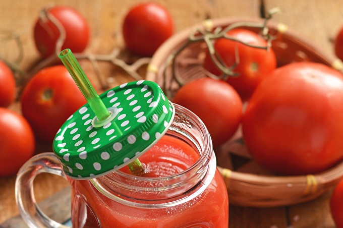 عصير الطماطم مع اللب