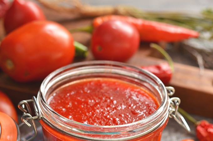 доматен сос с черен пипер