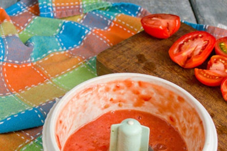 смилайте доматите в картофено пюре