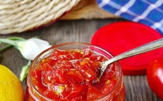 interesting jam in a can