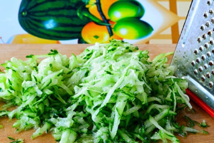 grated cucumbers