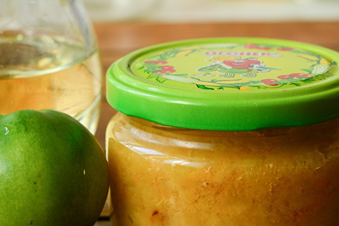 Kaviaar van groene tomaten