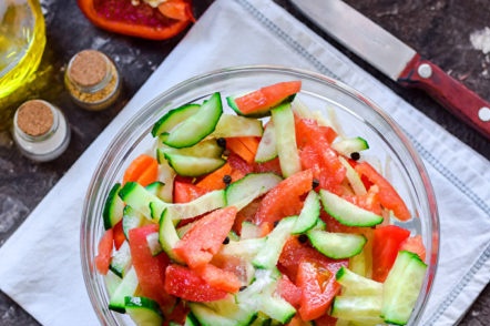 put the vegetables in a bowl
