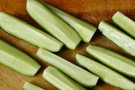 нарязани краставици