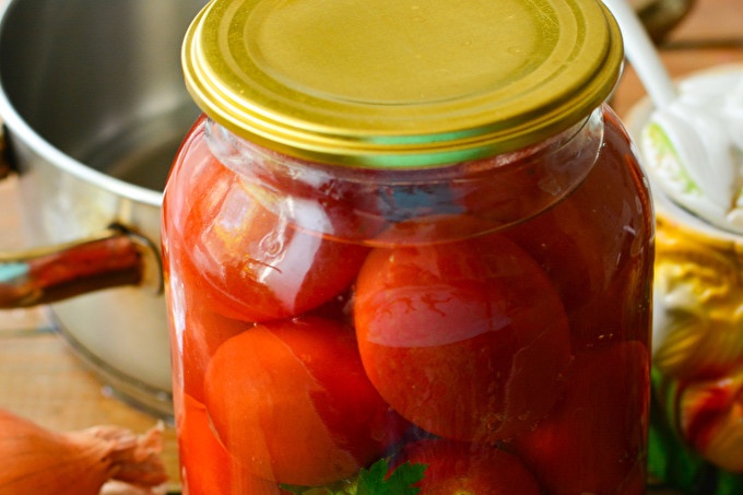 Matchless tomaten in het Bulgaars voor de winter