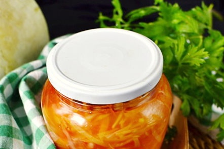 jar of vegetable salad