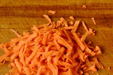 настърган морков
