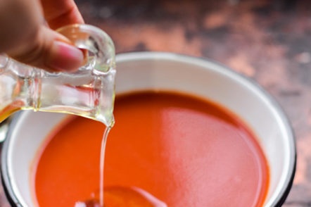 voeg boter toe aan sap