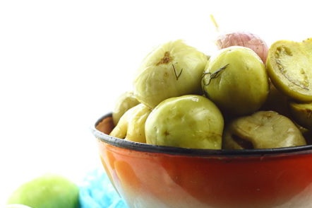 طماطم مملحة لذيذة لفصل الشتاء