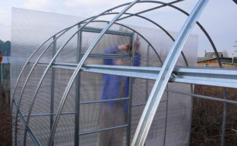 Galvanized profile for polycarbonate greenhouses: strength, reviews, photos