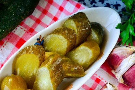 Готови мариновани краставици