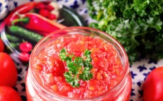 Groentenkaviaar Met Tomaten