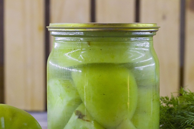 Groene Tomaten Met Knoflook