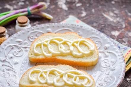 поставете майонеза