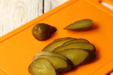 нарязани краставици