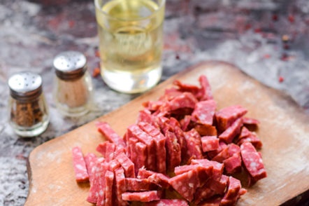 нарязани наденички