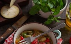 Топла салата от печени зеленчуци