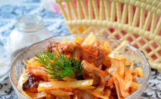 cabbage stew with pork