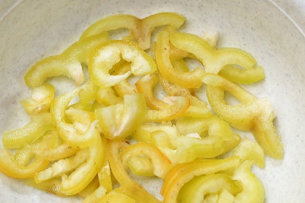 Нарязвайте пипер