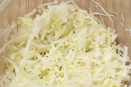 разтривайте със сол