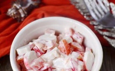 salade met krabstokken