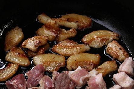 запържете свинско и свинска мас
