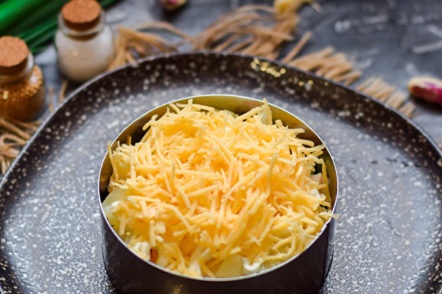 настържете сирене