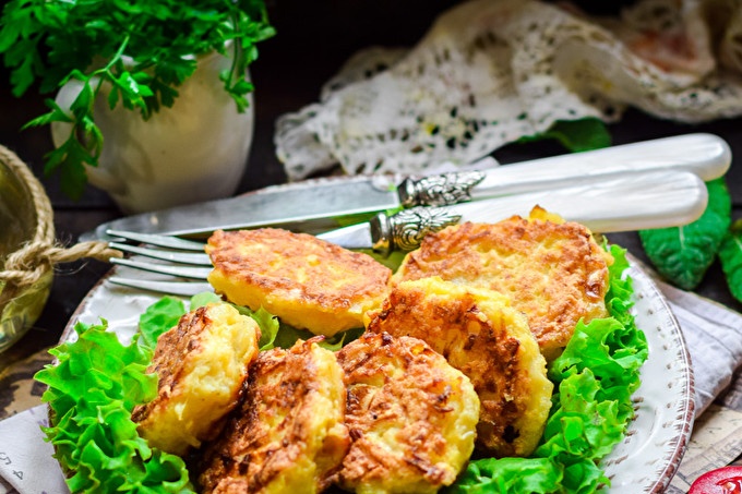 meatballs on a plate